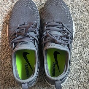 Nike Women's Gray Athletic Shoes